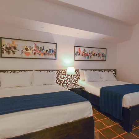 Ph 19 Guesthouse Hotel In Gazcue サントドミンゴ エクステリア 写真