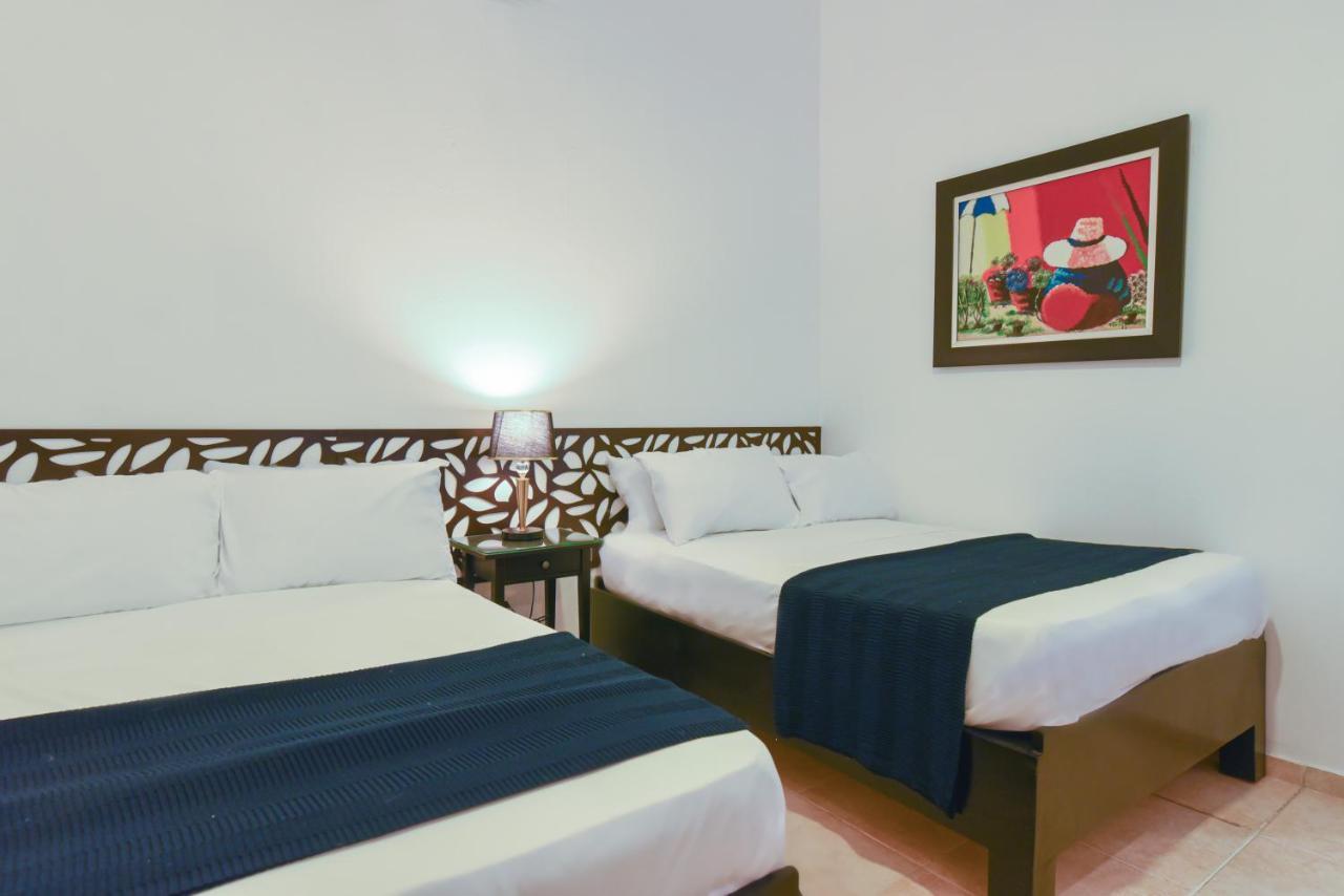 Ph 19 Guesthouse Hotel In Gazcue サントドミンゴ エクステリア 写真