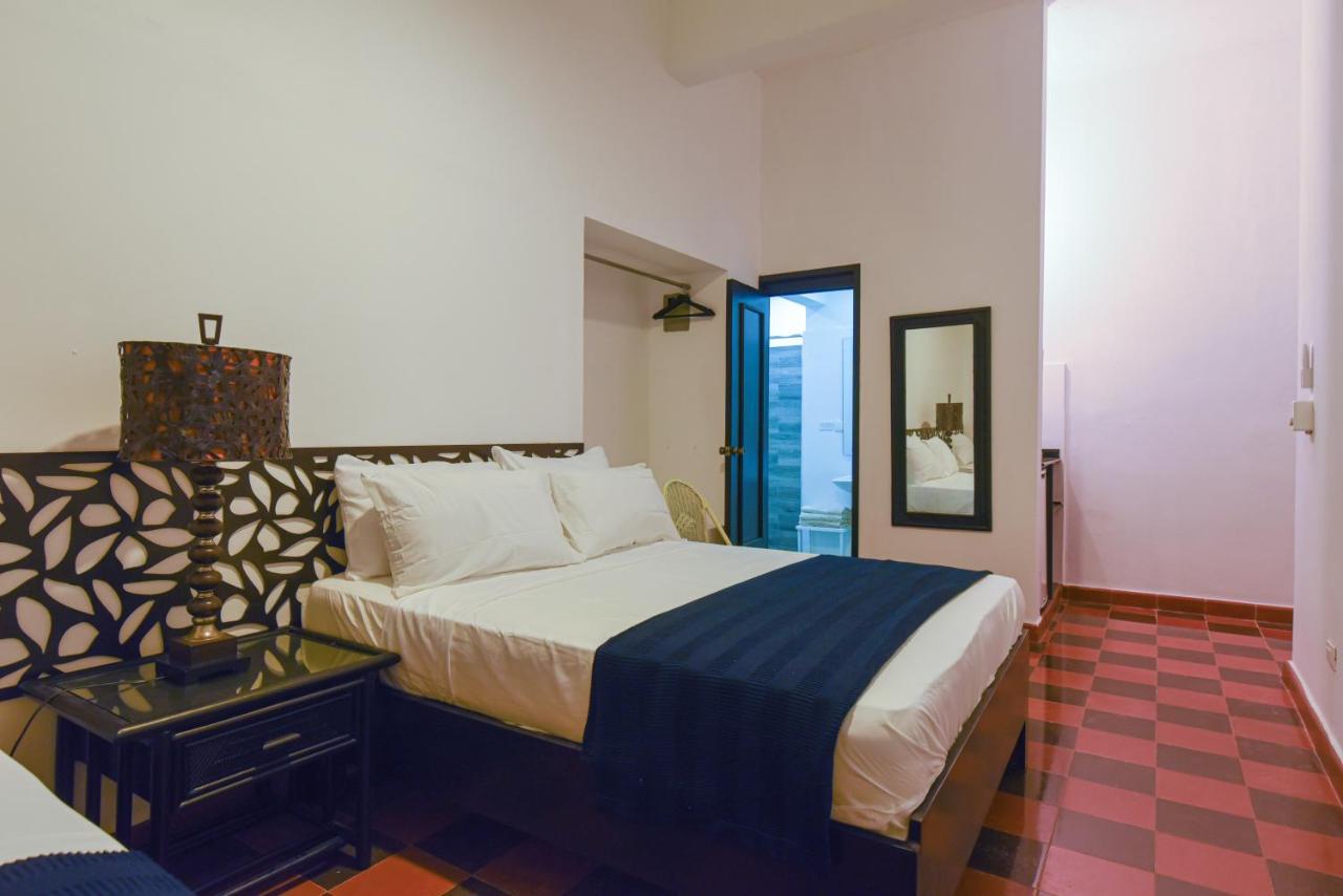 Ph 19 Guesthouse Hotel In Gazcue サントドミンゴ エクステリア 写真