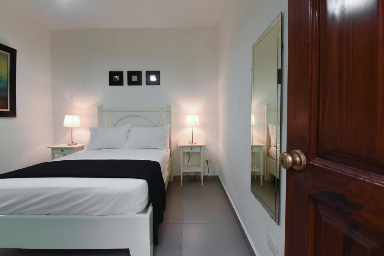 Ph 19 Guesthouse Hotel In Gazcue サントドミンゴ 部屋 写真