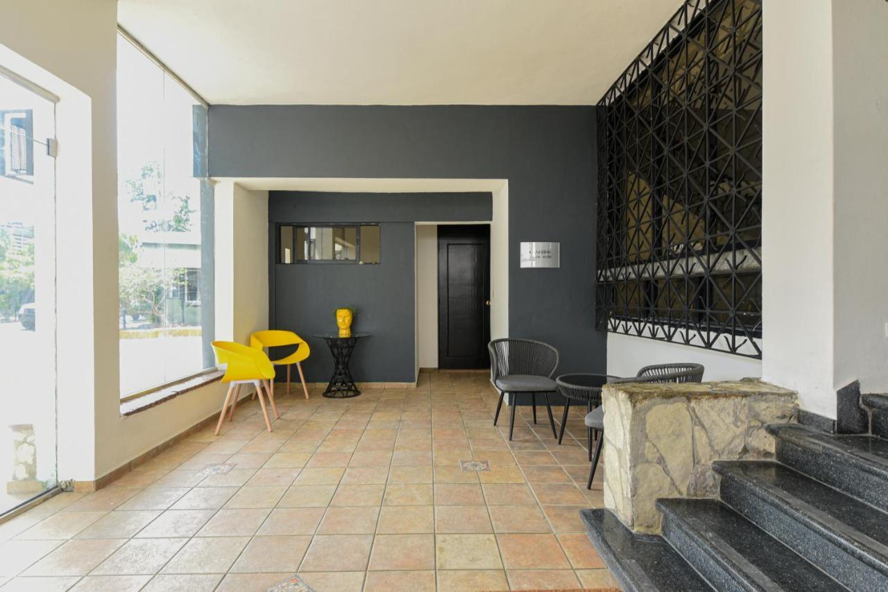 Ph 19 Guesthouse Hotel In Gazcue サントドミンゴ エクステリア 写真