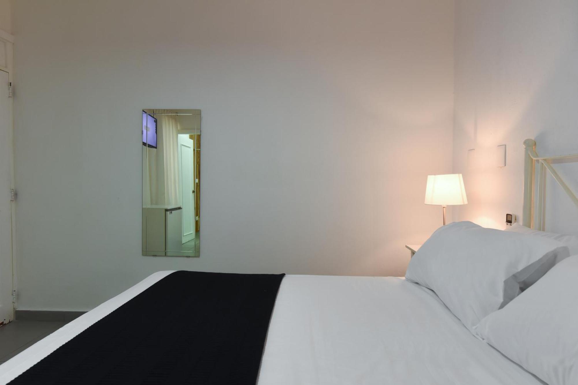 Ph 19 Guesthouse Hotel In Gazcue サントドミンゴ 部屋 写真