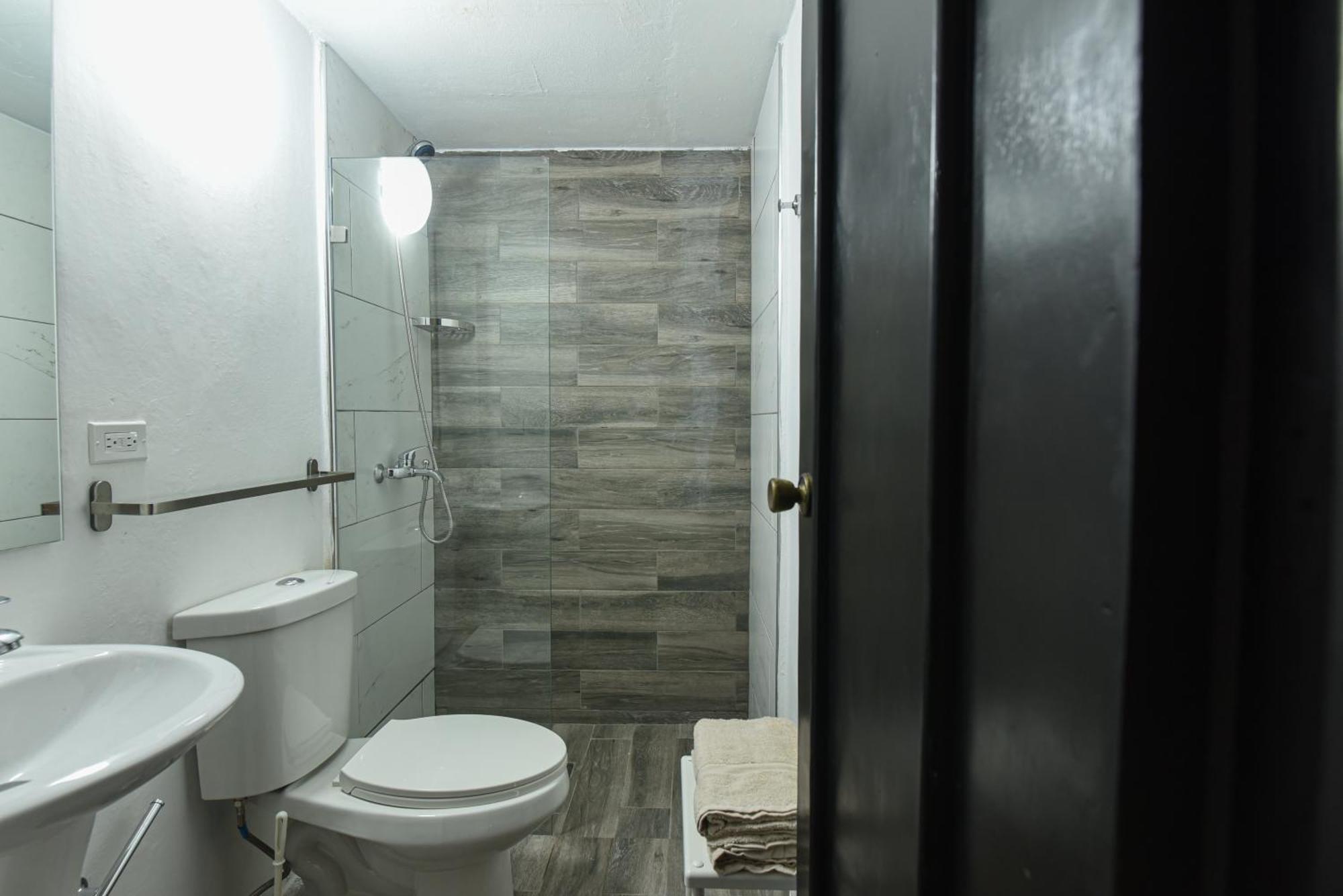 Ph 19 Guesthouse Hotel In Gazcue サントドミンゴ 部屋 写真